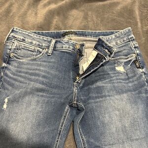 Silver Jeans Women's Distressed Blue Boyfriend Jean capris